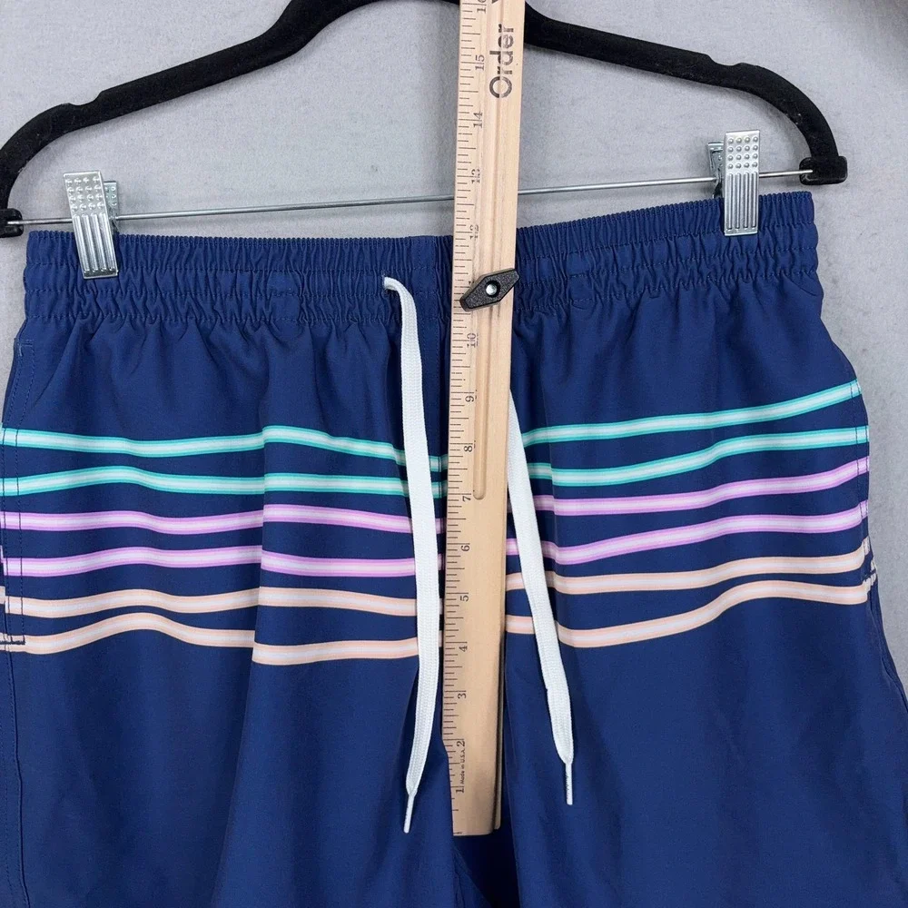Chubbies Swim Trunks Men Large Blue Striped 5.5 Inseam Lined Casual Beach Summer